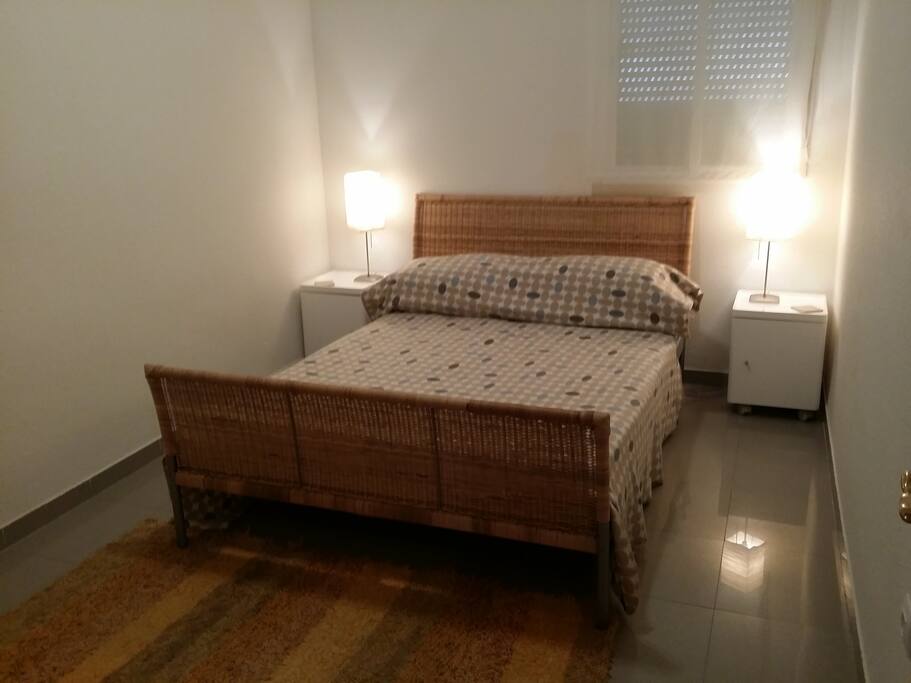 Double bedroom with build-in wardrobes