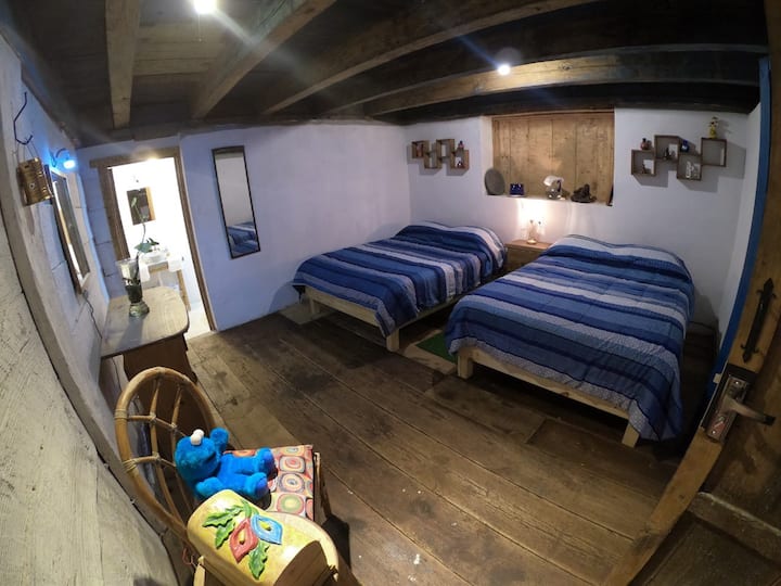 Acogedora Habitación Cabaña Adobe Y Madera - Zacatlán