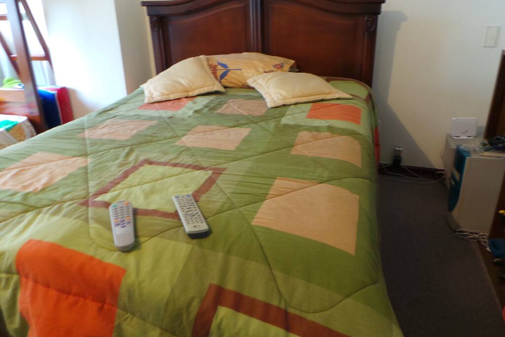 Cama de plaza y media