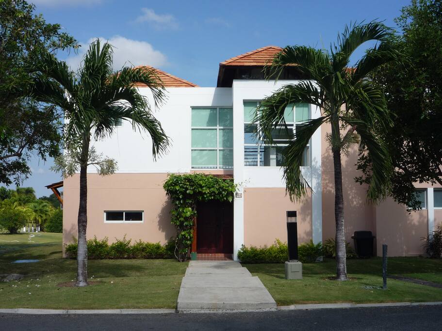 The Villa has two floors, access to golf course, beach club
