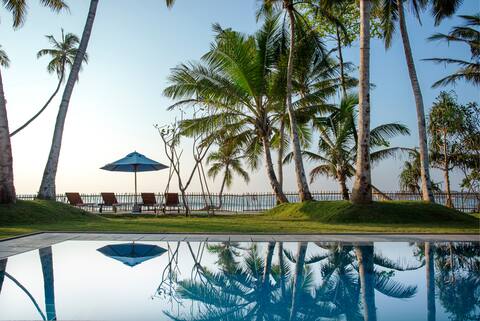 Special rates! Stunning beachfront Nilwella Palms