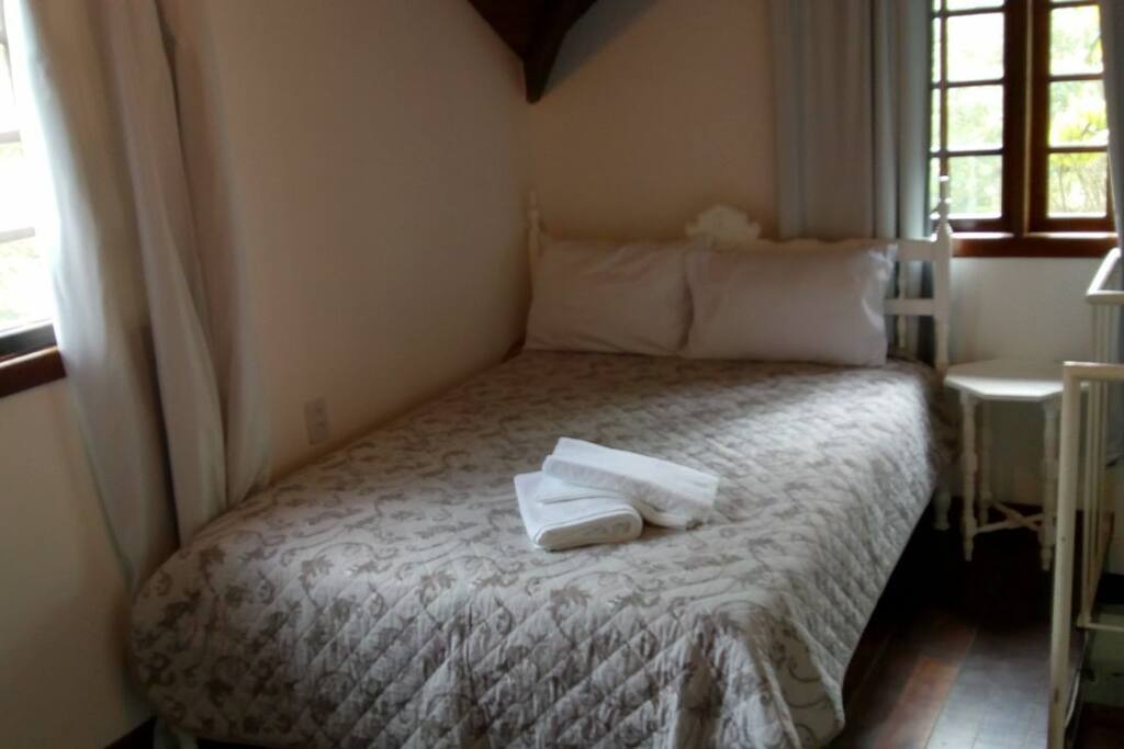 Cama casal segundo andar
