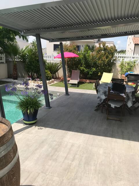Family-friendly villa F4 with pool