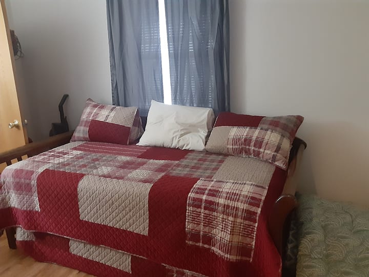 Bedroom 2 with trundle bed