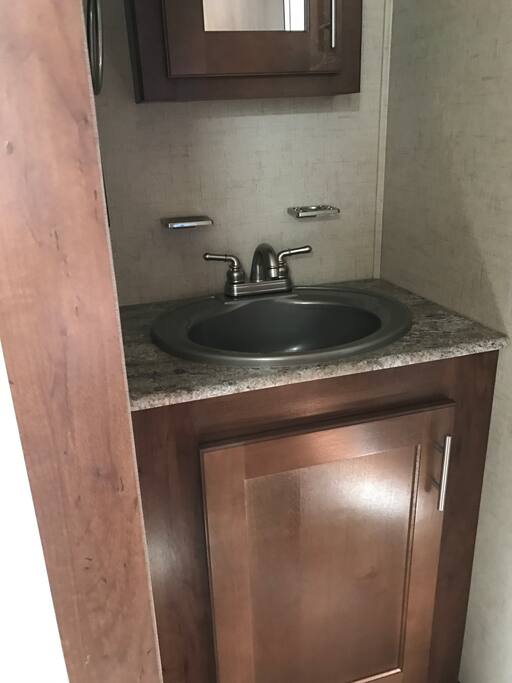 Bathroom sink & Vanity