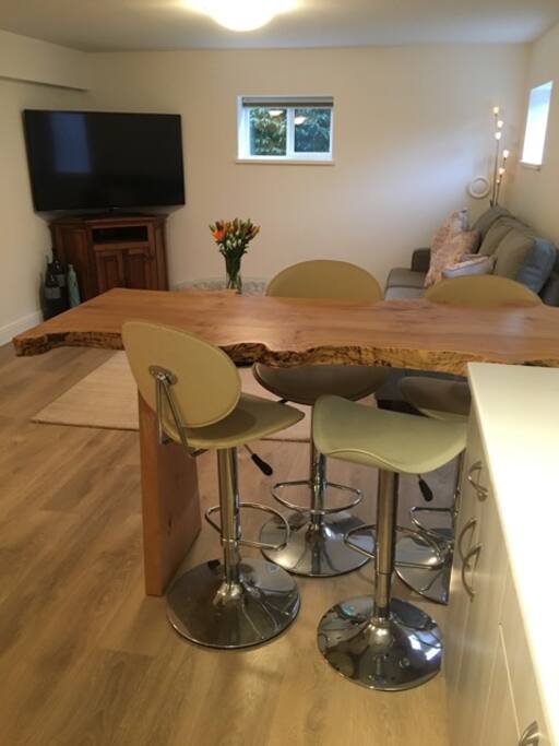 Breakfast bar area
