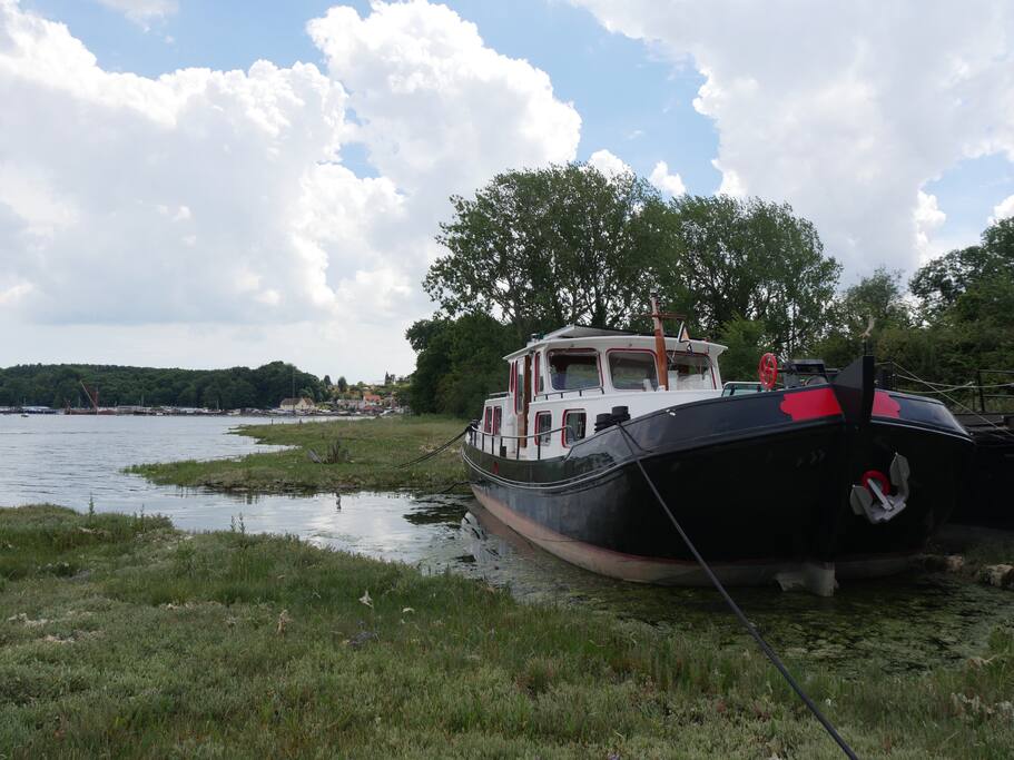 Houseboat on the lovely River Orwell, Suffolk Boats for Rent in Pin Mill, England, United Kingdom