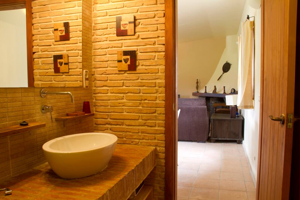 Bathroom - Baño
