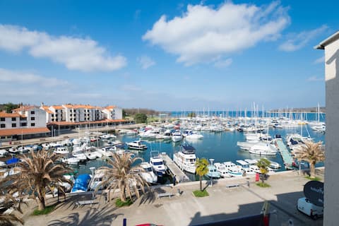 Successful Airbnb property: Fantastic view - Apt. 40m2 in červar Porat