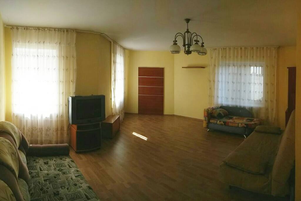 Living room (Гостинная)