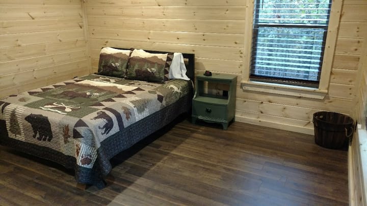 卧室1标准双人床