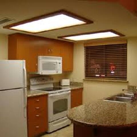 2bd condo on the Vegas Strip! # 1A gallery image 4