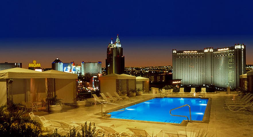 2bd Las Vegas Strip Condo #B