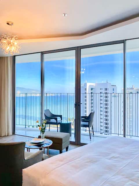 Ocean-view luxury Condo/ Central Located🌟