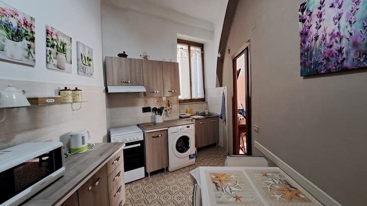 La Casa Di Marna -Parcheggio Gratuito-fermata Bus - La Spezia
