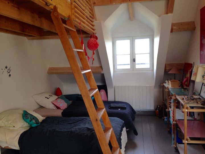 Საერთო საცხოვრებლის ოთახი 