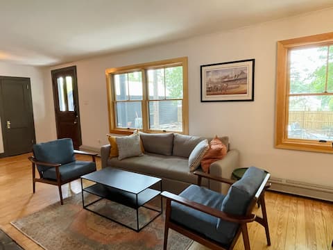 Top Airbnb: The 31 Club in Saratoga Springs