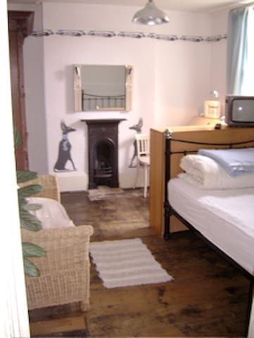 Double room in Georgian Town House