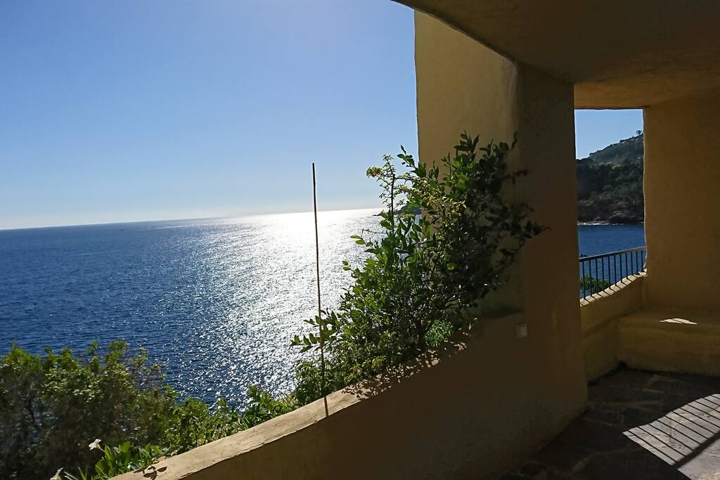 Vue de la terrasse du 1er étage - View from terrasse on the 2nd floor