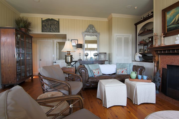 Casa De Las Palmas…
Steps From The Sand - Sullivan's Island, SC