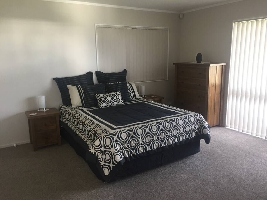 Large bedroom with queen bed