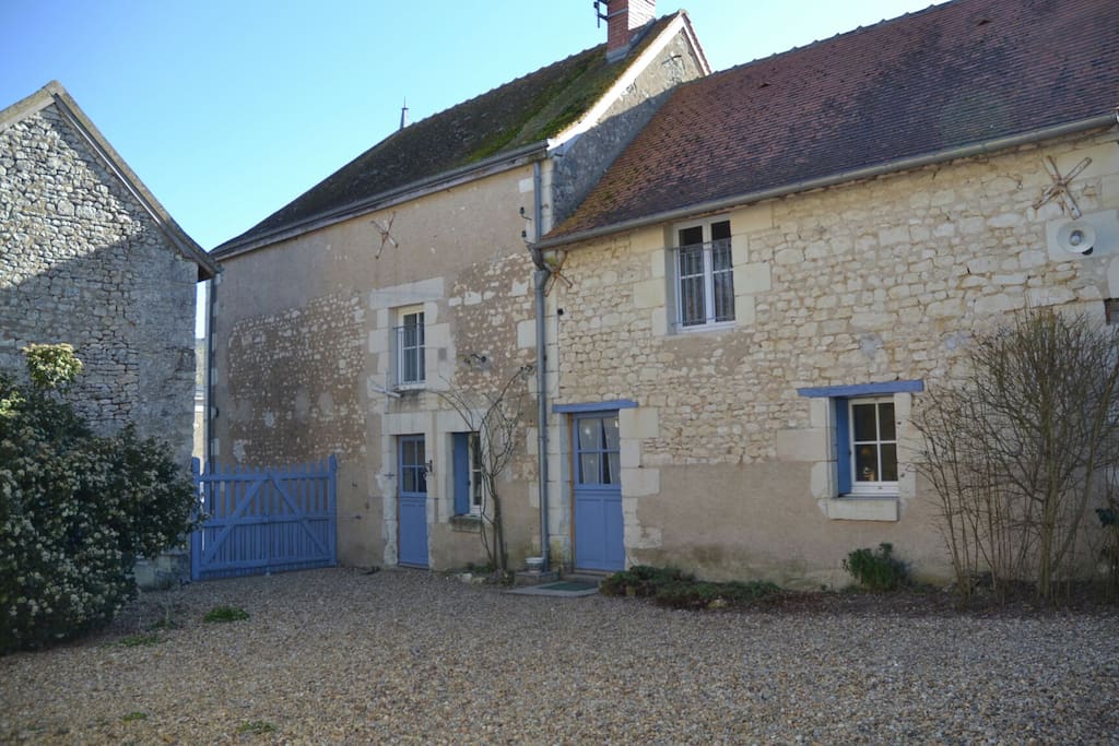 The house from the courtyard