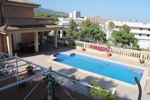 PALMANOVA VILLA WITH TENNIS COURT NEAR BEACH