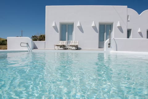 "Sea" Luxury villa  by Santorini beach!