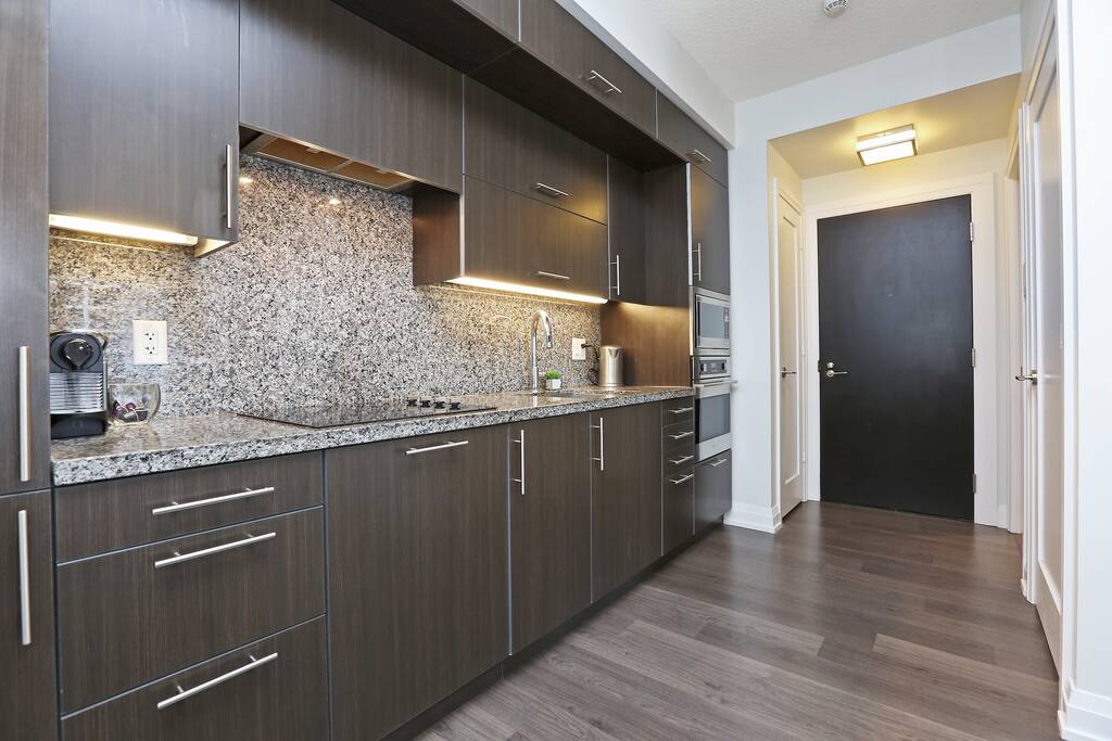 Kitchen:
Convection oven, Dishwasher, Microwave, Kettle,
Nespresso machine