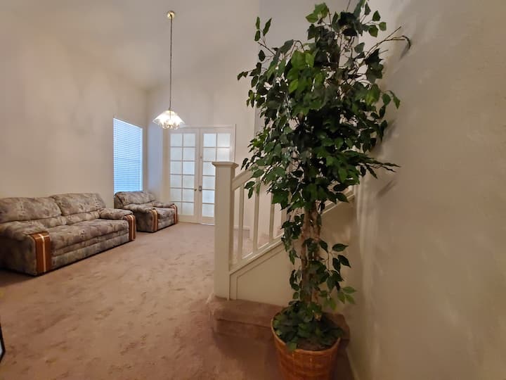 5br/3ba Single Family House，walk-to-bart/shops - Union City, CA