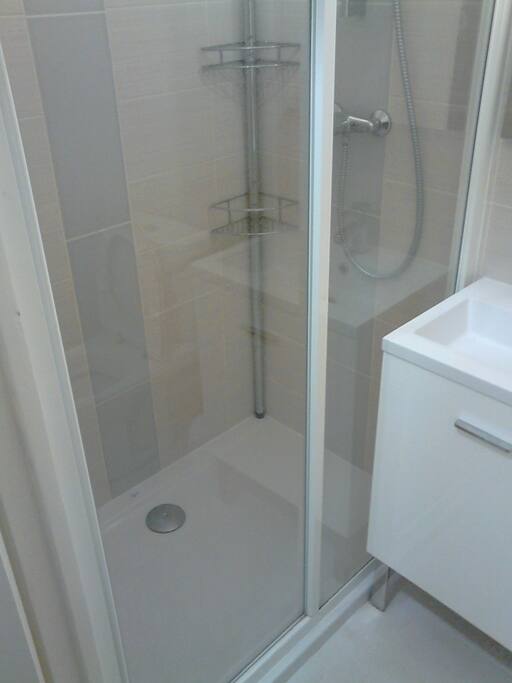 Douche 2 personnes !
2 people shower !