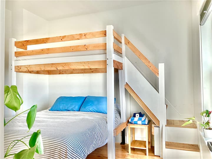 Dhoma e gjumit#3: Ndërtuar në Twin mbi Queen Loft Bunk