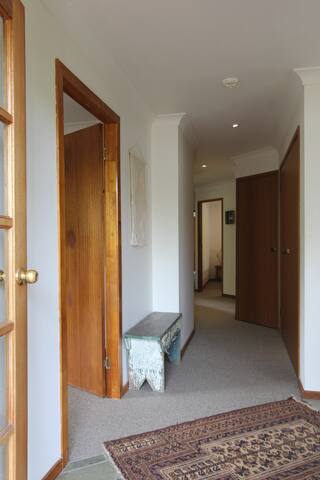 Family Style House at Suffolk/Byron gallery image 3