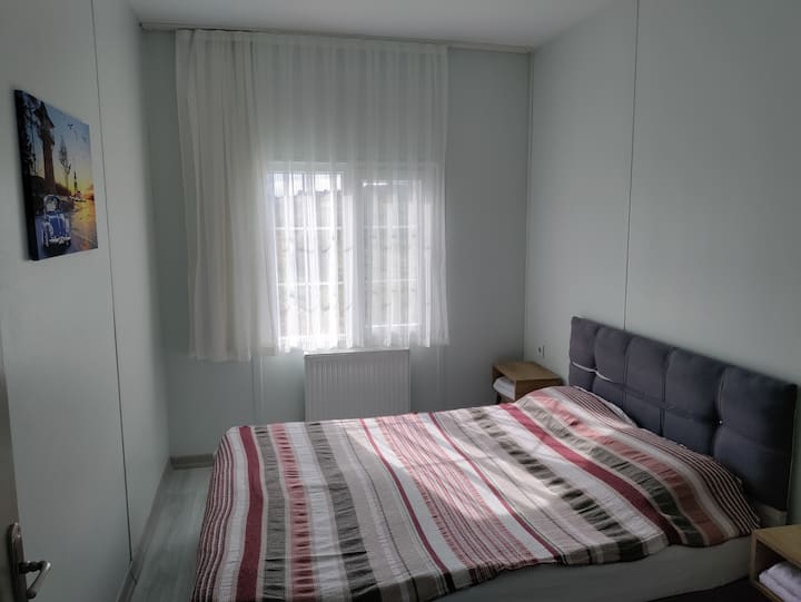 საძინებელი 1