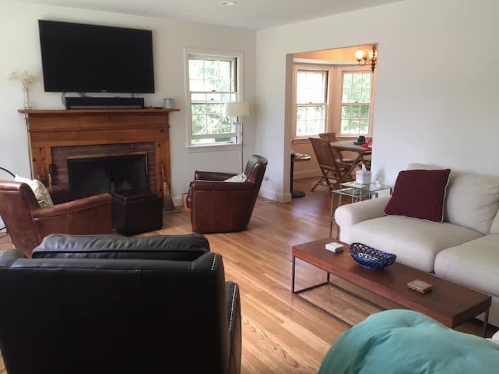 Cool Pad, Private Rms, Walk To Village, Wtr View - Huntington, NY