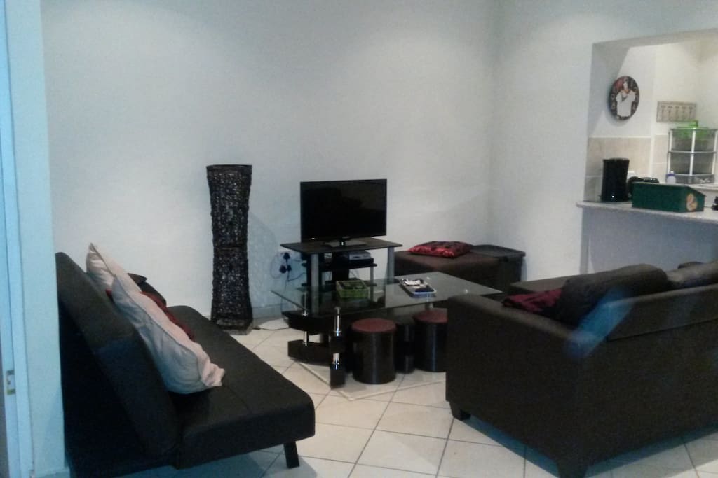 Open plan Lounge