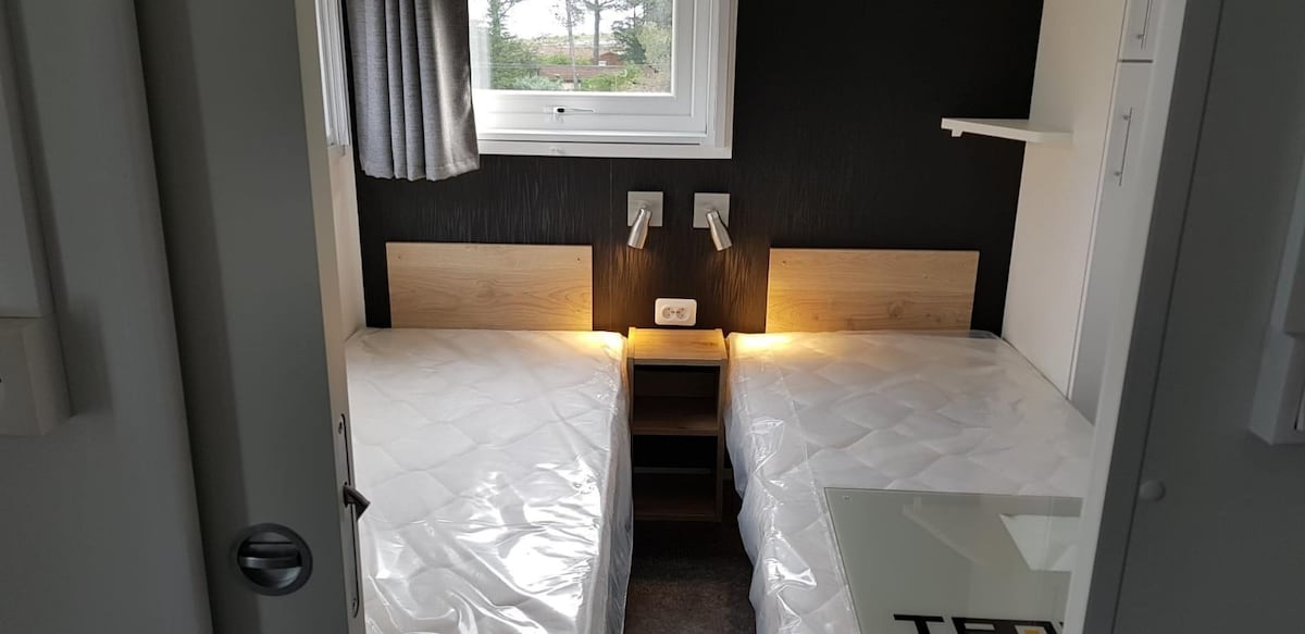 ห้องนอน 2 เตียง