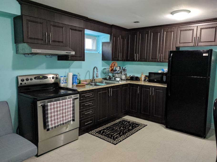 Full kitchen