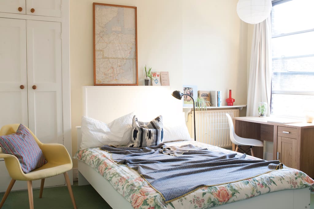 Bright cosy room in Kensal Rise