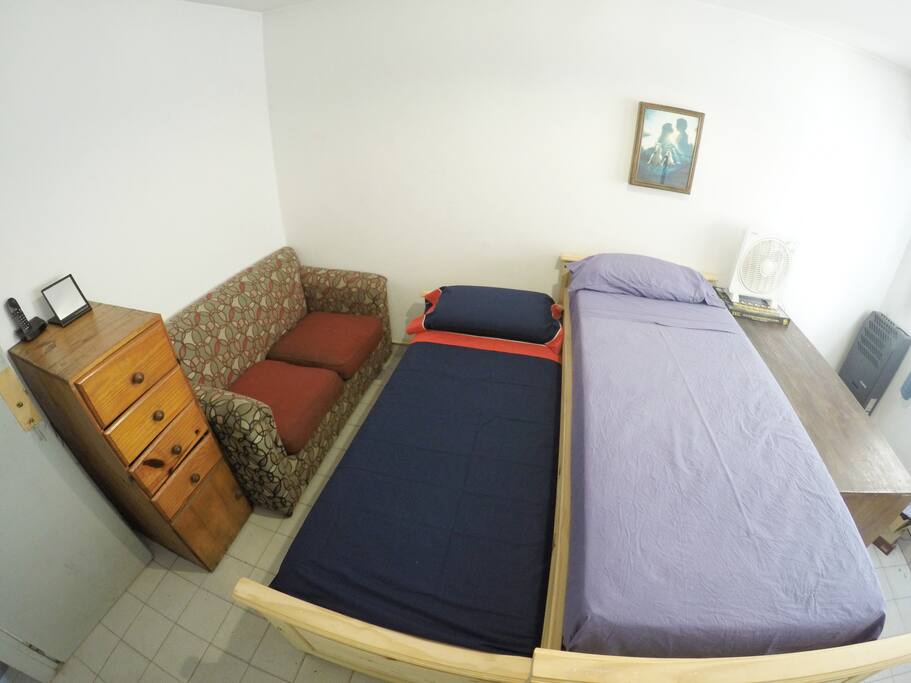 Sillón y cajonera