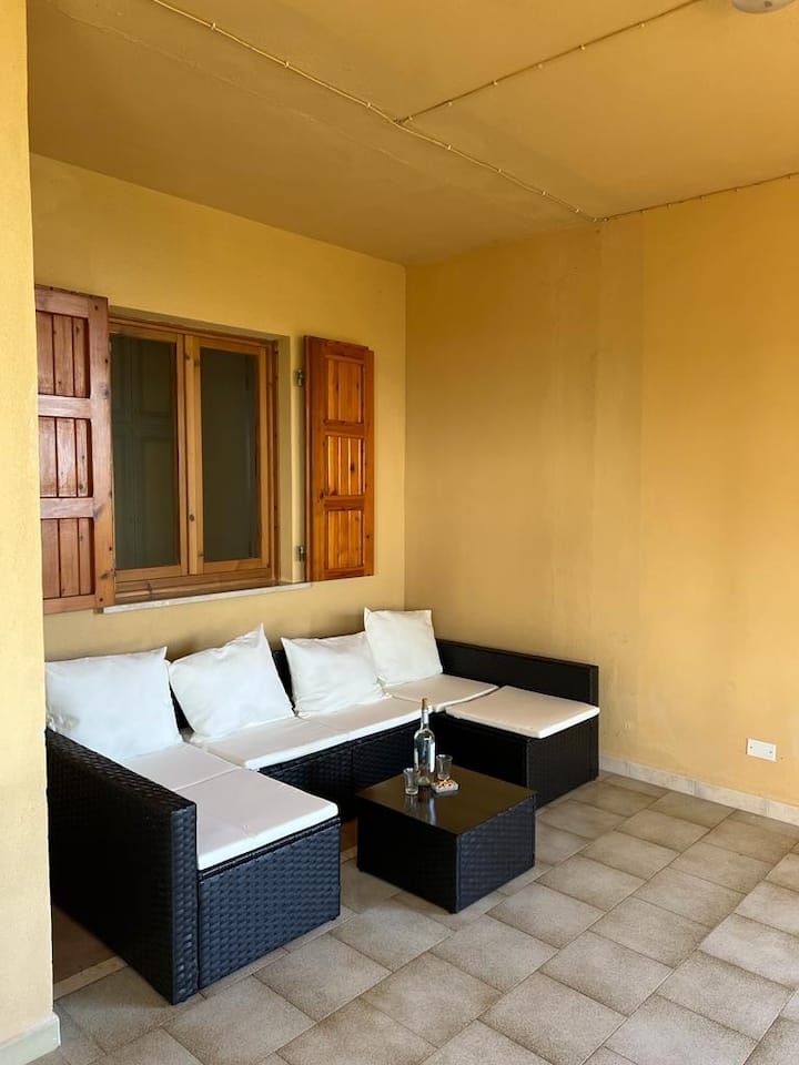 Frontbeachhome,paraboltv,privatparking,ac,6-7beds - Cala Gonone