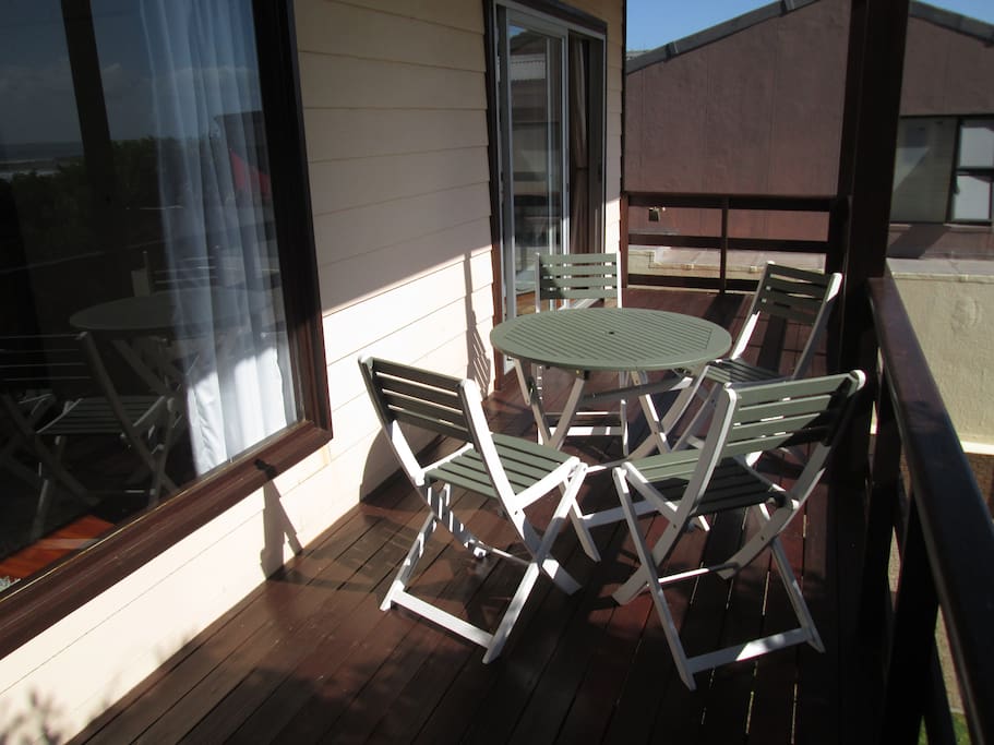 Breakfast deck