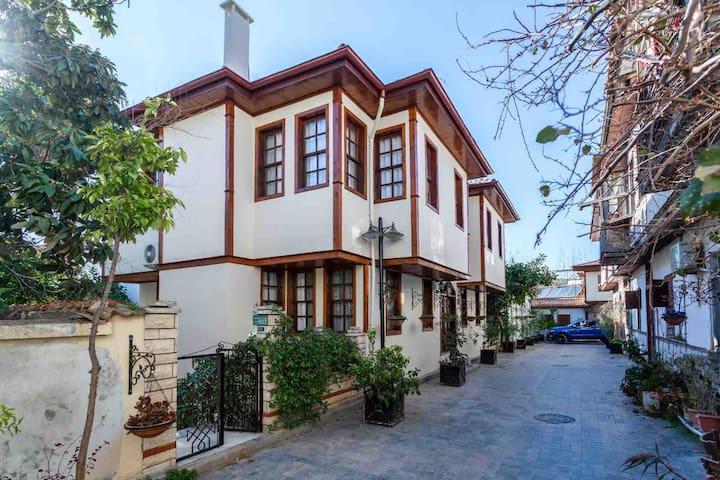 Defne Suites Oldtown A2