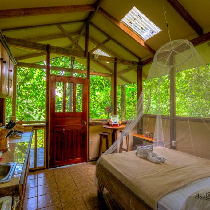 Cabina Colibri - main living area