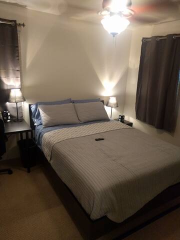 Barbary Fig Bedroom near South Mountain
