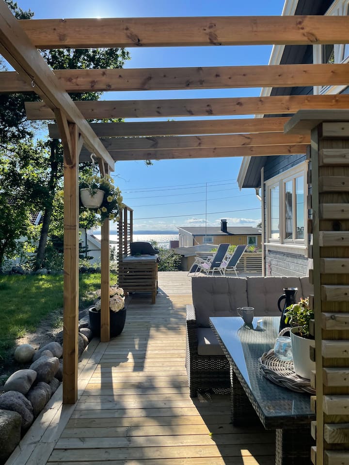 Newly built cabin with sea view, short way to beach