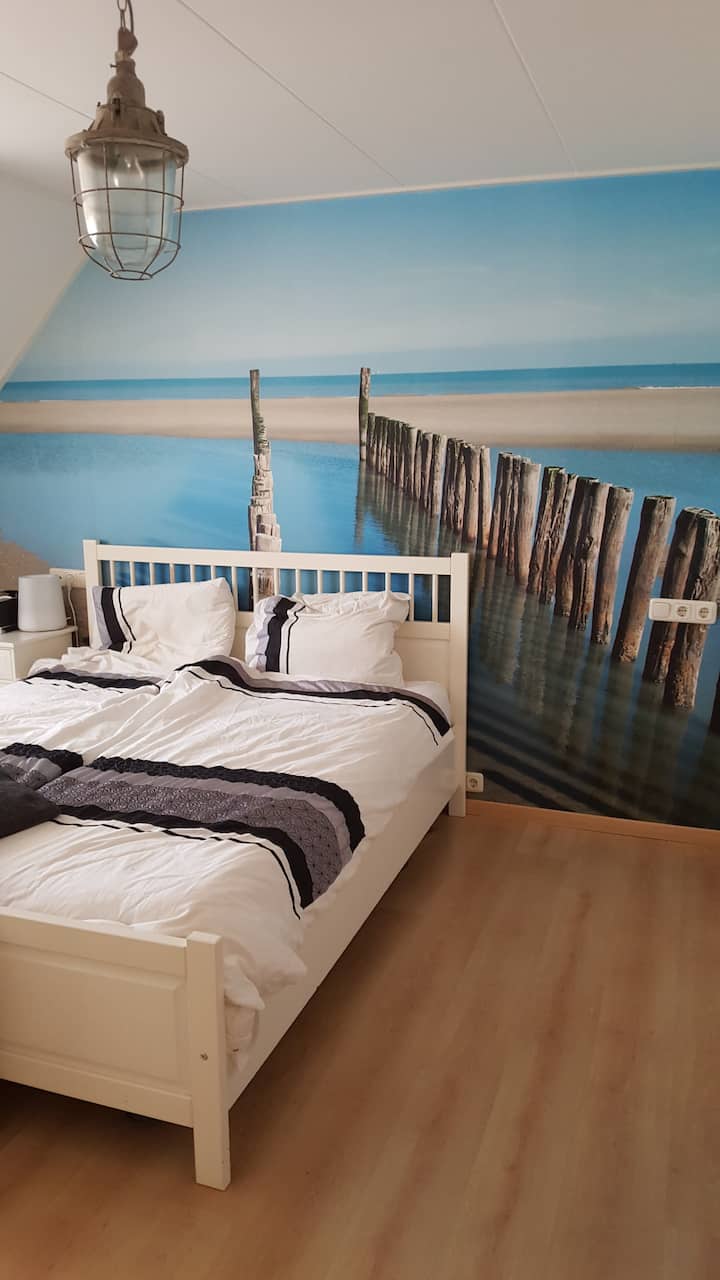 Საძინებელი 1: მთავარი საძინებელი