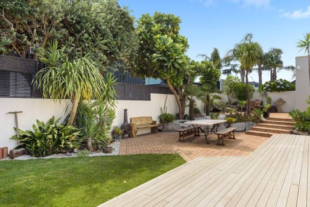 Private courtyard