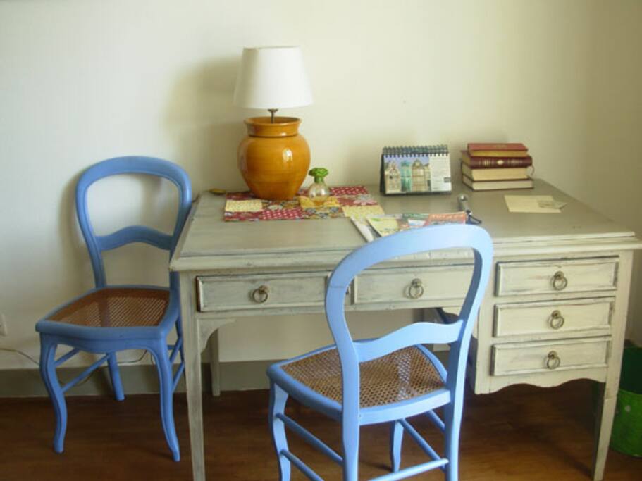 le petit bureau de la chambre
