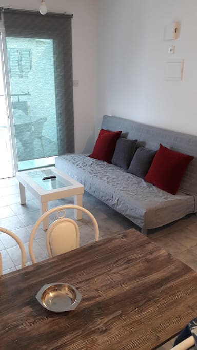 Living Room/sofabed